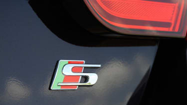 Jaguar XF badge