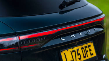 New Chery Tiggo 9 2025 UK review light bar