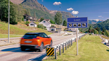 Peugeot e2008 Norway road trip