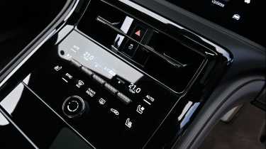 Porsche Panamera Turbo E-Hybrid - controls