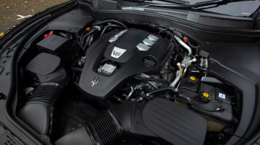 Maserati Levante GranLusso - engine