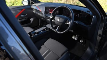 Vauxhall Astra long-termer - dash