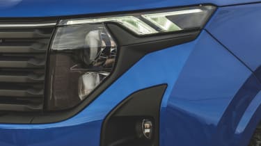 Ford Tourneo Courier - headlight