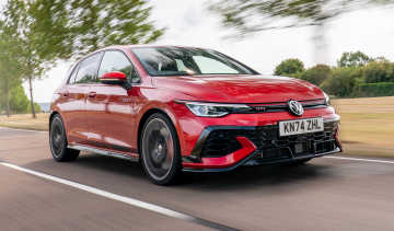 Volkswagen Golf GTI Clubsport - front tracking