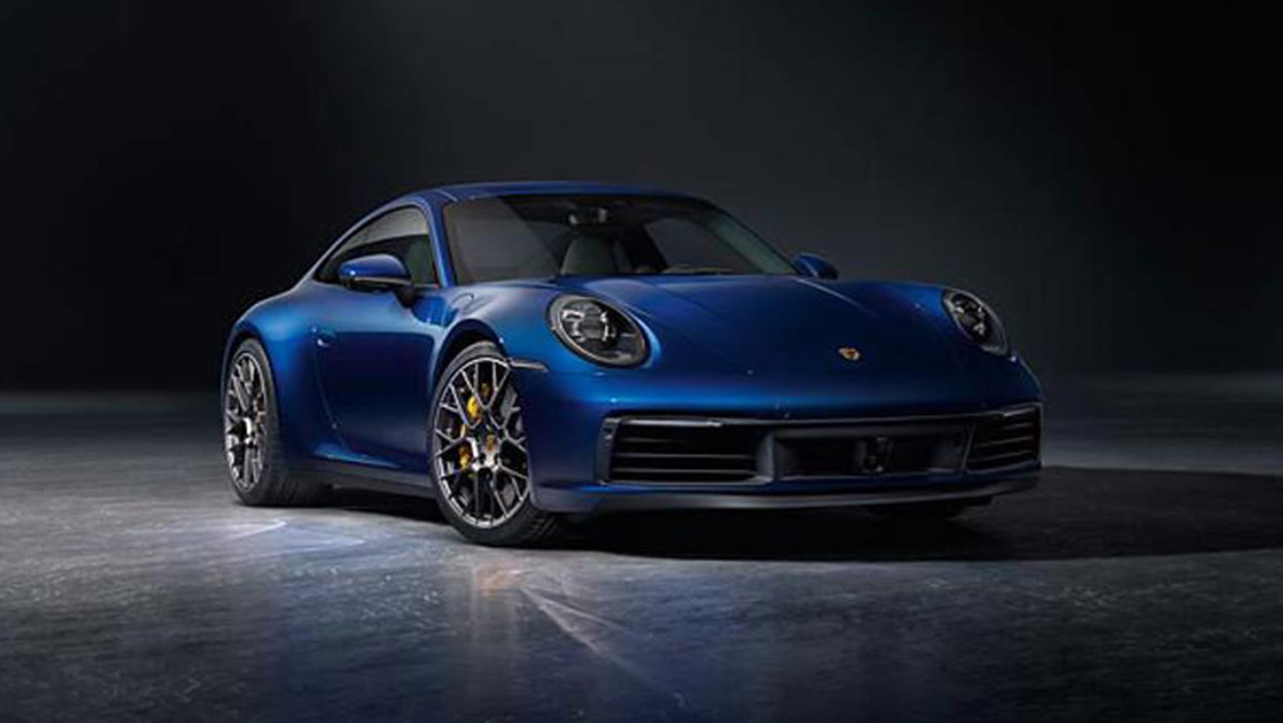 Порше 911 2019