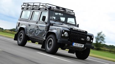 Land Rover Defender 110 Adventure front
