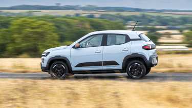 Dacia Spring Extreme - side action