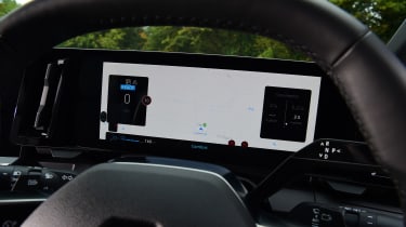 Renault Megane E-Tech - dashboard screen