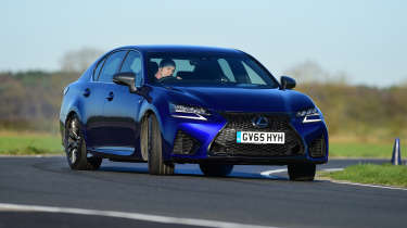Lexus GS - front cornering