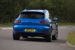 Used Porsche Macan - rear cornering