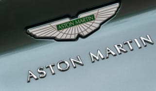 Aston Martin DB11 AMR - Aston Martin badge
