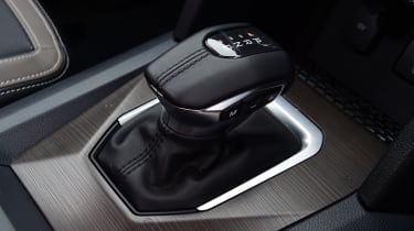 Volkswagen Amarok - gear selector