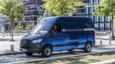 Mercedes e-Sprinter - side static