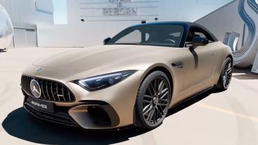 Mercedes-AMG SL Golden Coast - front 