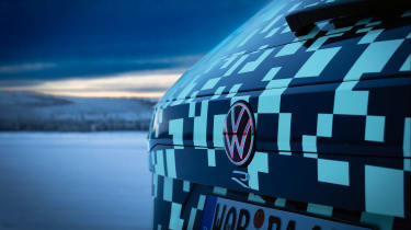 Volkswagen Touareg camouflaged - rear detail