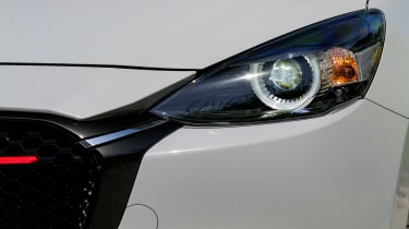 Mazda 2 - headlight