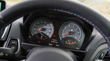 BMW M2 - dials