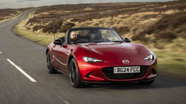 Mazda MX-5 - front tracking