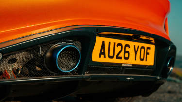 Lotus Emira 420 Sport - exhausts
