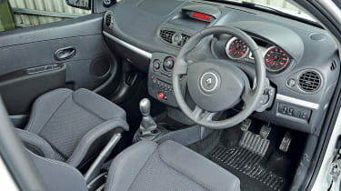 Clio cockpit