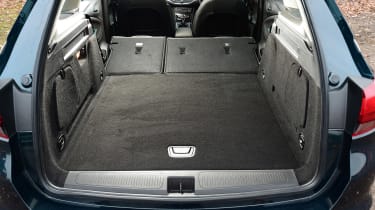 Vauxhall Astra ST - boot seats down