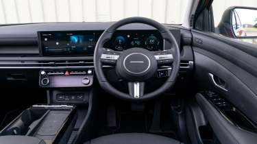 Hyundai Tucson - interior