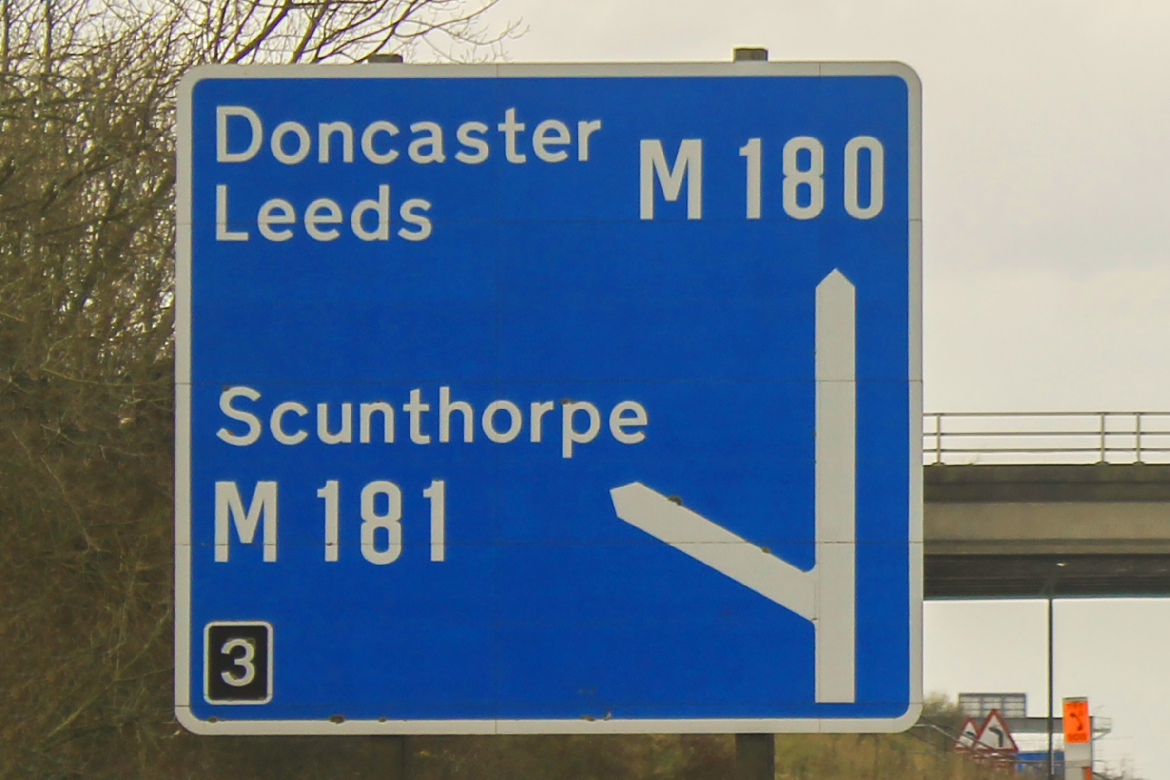 Motorway signs should be redesigned, says watchdog  Auto 