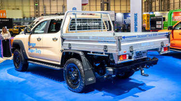 Ford Ranger Super Duty - rear