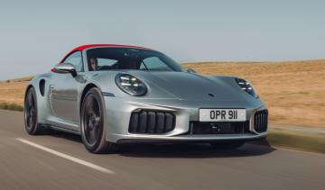 Porsche 911 Turbo S Cabriolet - front