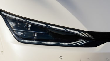 Kia EV6 - headlights