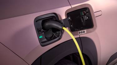 Skoda Peaq - charging