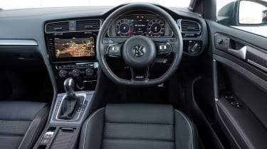 Used Volkswagen Golf R - dash