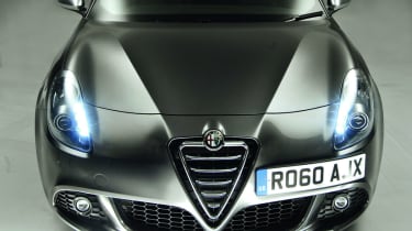 Alfa Romeo Giulietta 2010 headlights