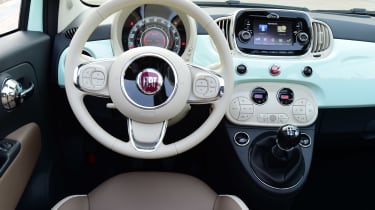 Fiat 500C 2015 interior