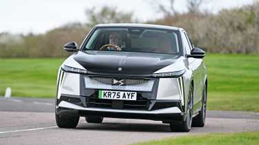 DS No.8 - front cornering