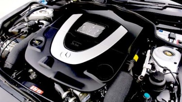 Mercedes SL500 engine