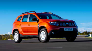 Dacia Duster - front tracking