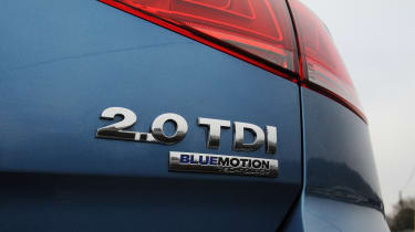VW Golf 2.0 TDI SE badge