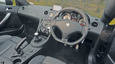 Peugeot RCZ THP 200 cabin