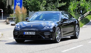 Porsche Panamera - spyshot 2