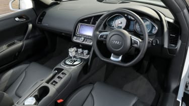 Audi R8 Spyder interior