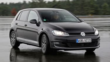 Volkswagen Golf MHEV - front