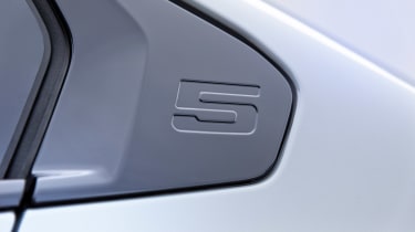 BMW i5 - side detail