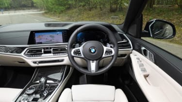BMW X7 - interior
