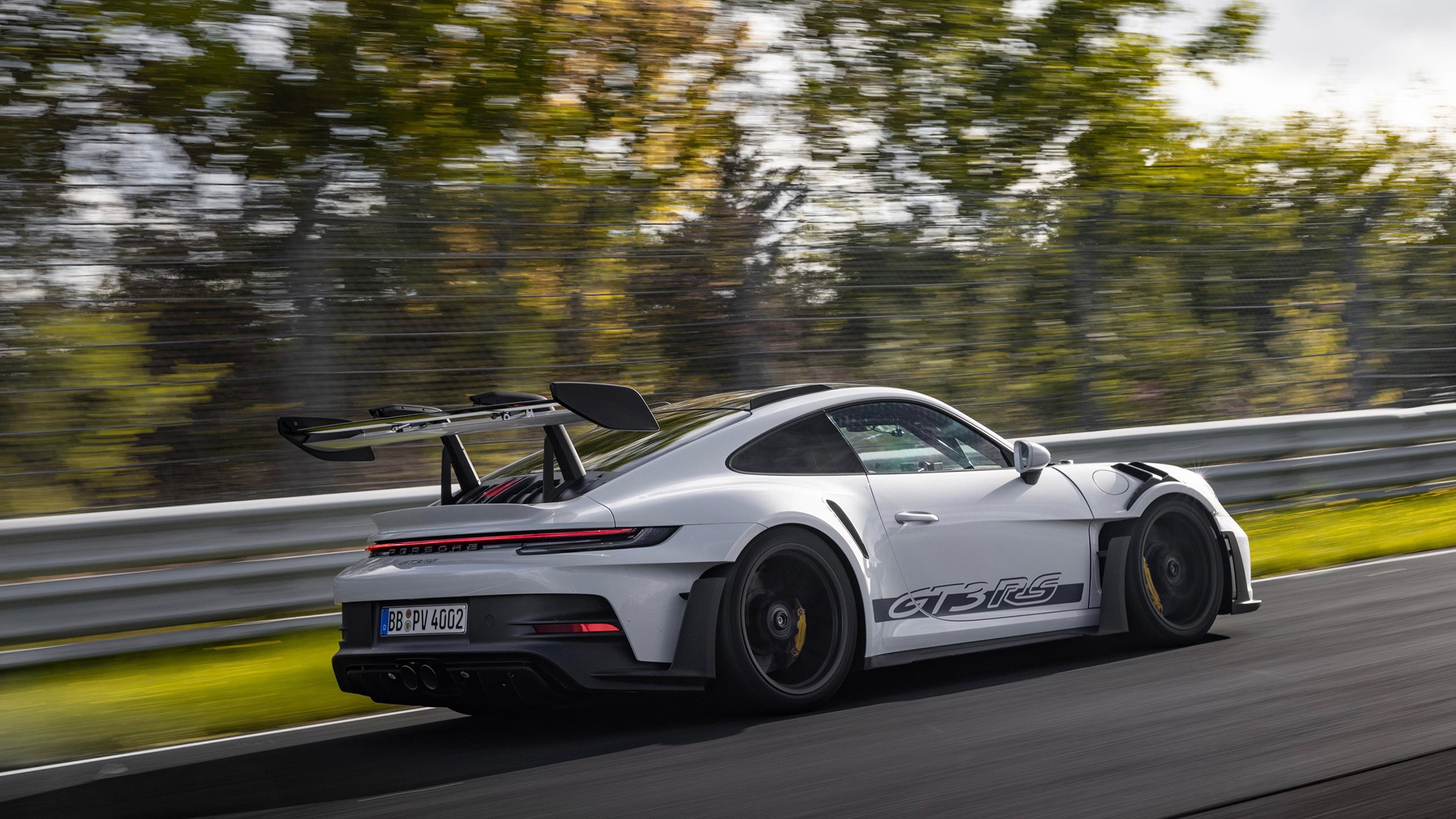 2022 Porsche 911 GT3 RS completes 'Ring lap in 6:49.3