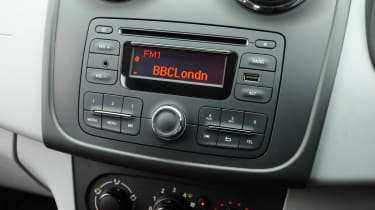 Dacia Sandero 1.5 dCi Ambiance centre console