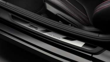 BMW Z4 Final Edition - tread plate