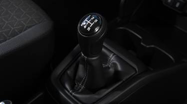 Suzuki Swift - gearstick