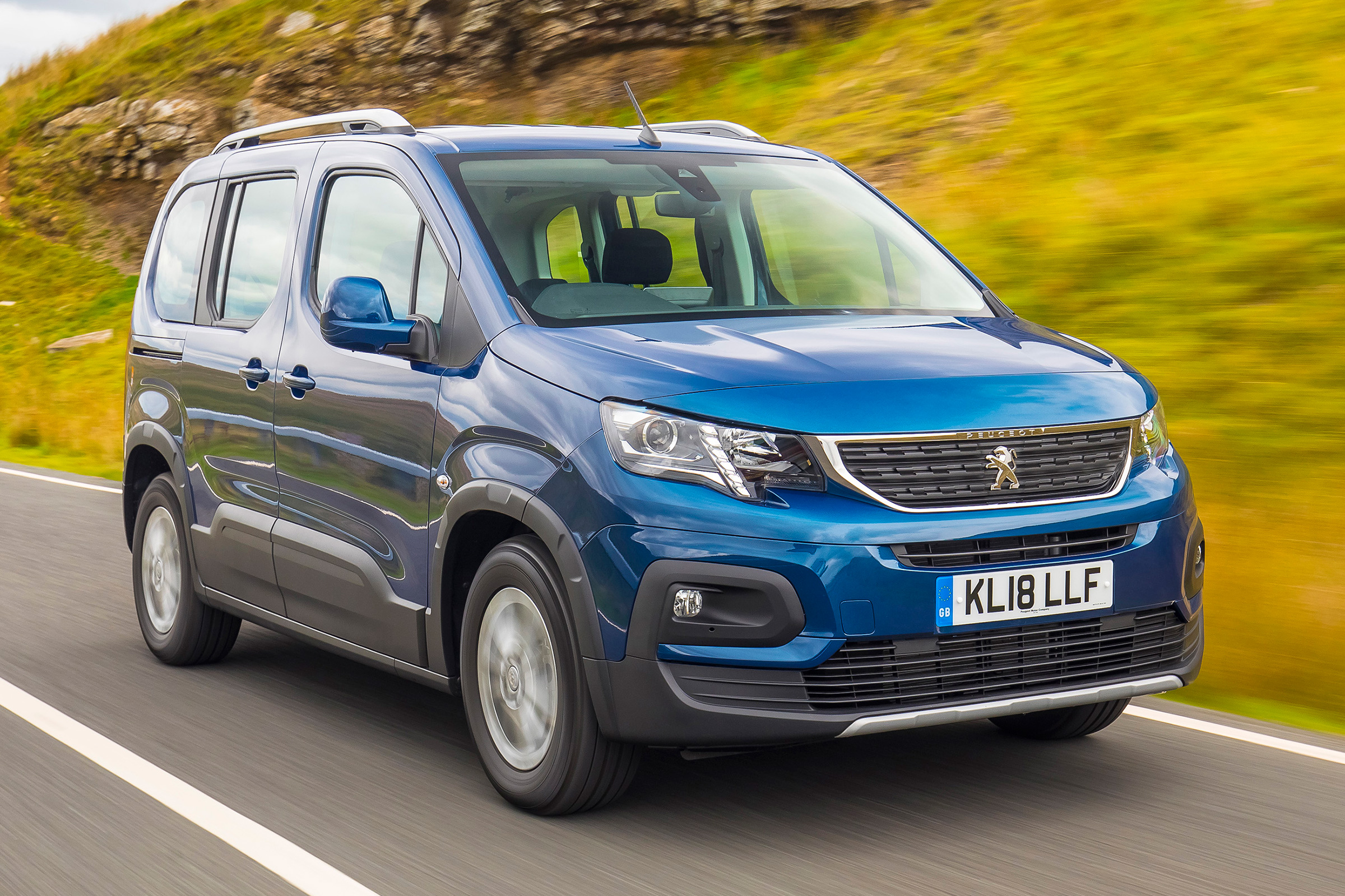 Peugeot Rifter Allure BlueHDI diesel 2018 review | Auto Express