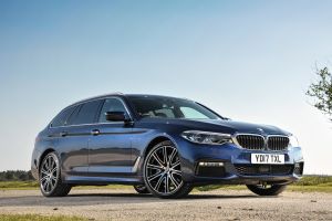BMW 5 Series Touring - front static
